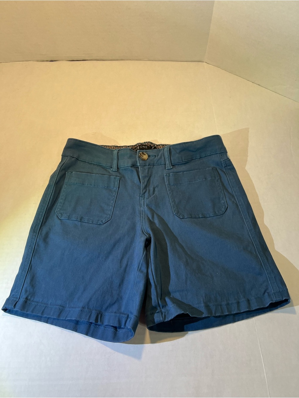 One 5 One Blue Stretch Bermuda Shorts Women’s Size 0 Cotton Mid Rise Casual